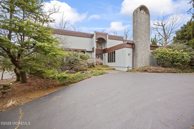 18 Framingham Road, Ocean Twp, NJ 07712