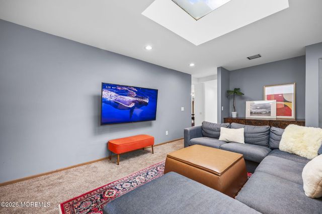 18 Framingham Road, Ocean Twp, NJ 07712