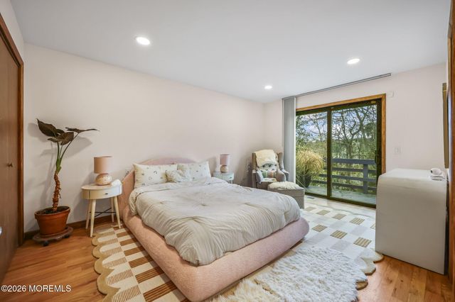 18 Framingham Road, Ocean Twp, NJ 07712