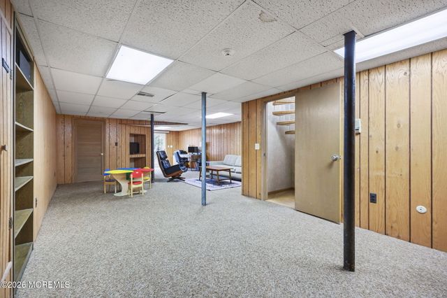 18 Framingham Road, Ocean Twp, NJ 07712