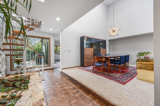 18 Framingham Road, Ocean Twp, NJ 07712