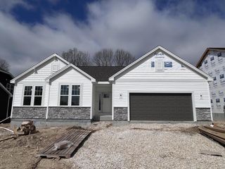 1121 Mt Vernon DRIVE, Hartford, WI 53027