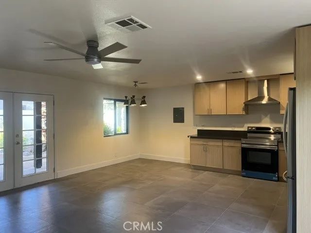 225 S Cahuilla, Palm Springs, CA 92262