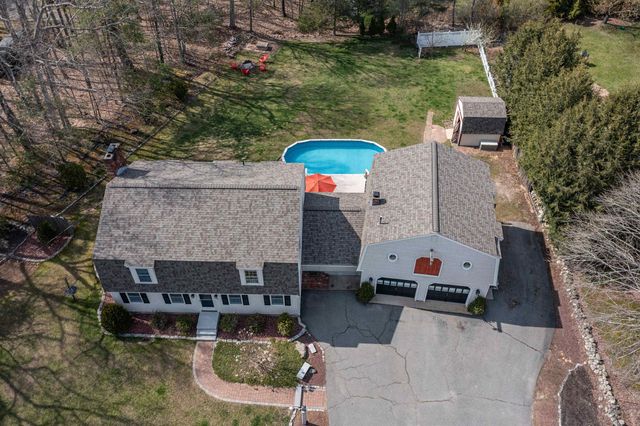 18 Smith Corner Road, Plaistow, NH 03865