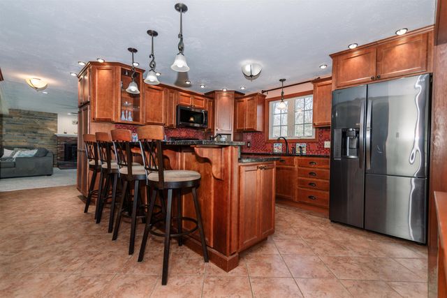 18 Smith Corner Road, Plaistow, NH 03865