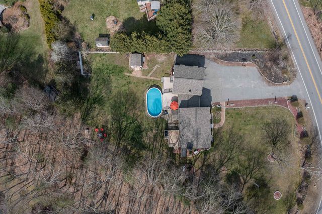 18 Smith Corner Road, Plaistow, NH 03865