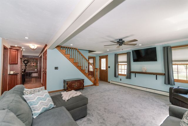 18 Smith Corner Road, Plaistow, NH 03865