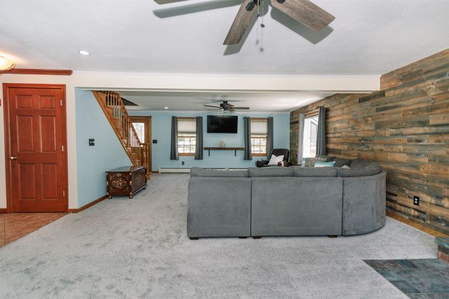 18 Smith Corner Road, Plaistow, NH 03865