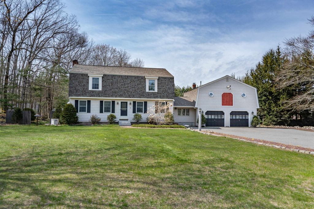 18 Smith Corner Road, Plaistow, NH 03865