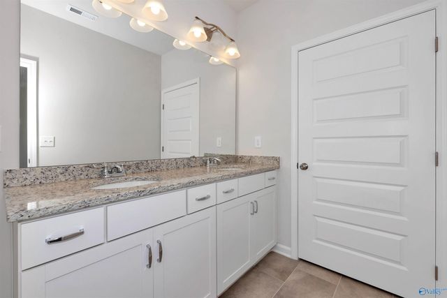 107 Story Ray Drive, New Market, AL 35761