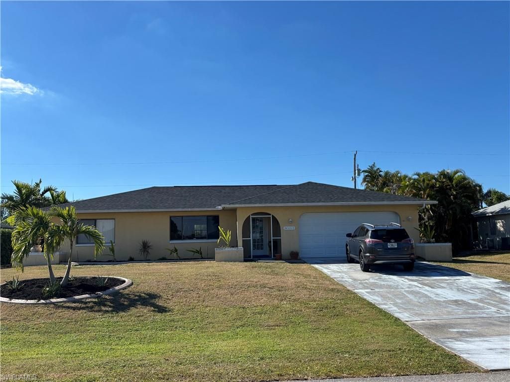 1112 SW 11th CT, Cape Coral, FL 33991