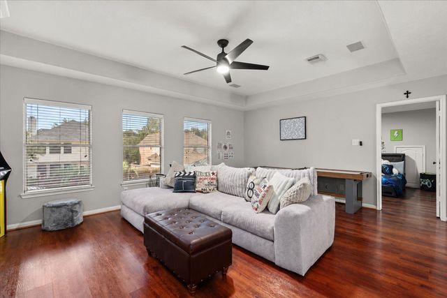 2437 La Rochelle Court, Seabrook, TX 77586
