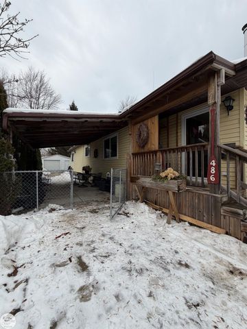 486 N Belle River Avenue, Marine City, MI 48039