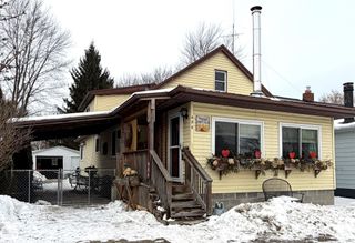 486 N Belle River Avenue, Marine City, MI 48039