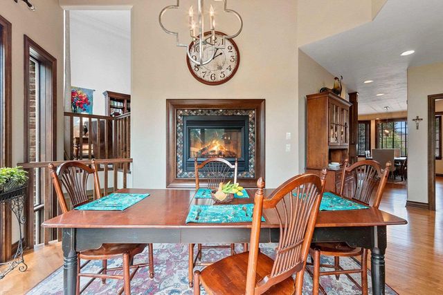 4349 WINDEMER LANE, Hobart, WI 54155