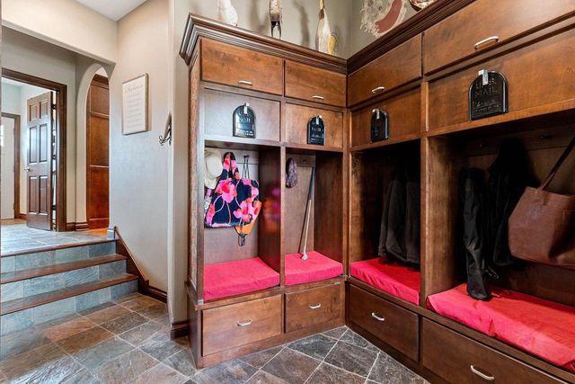 4349 WINDEMER LANE, Hobart, WI 54155