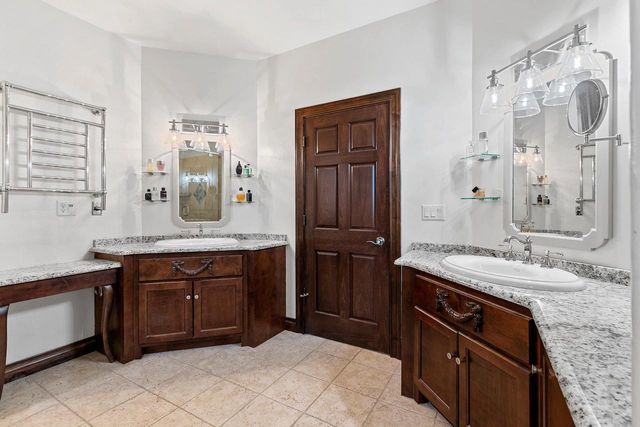 4349 WINDEMER LANE, Hobart, WI 54155