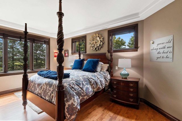 4349 WINDEMER LANE, Hobart, WI 54155