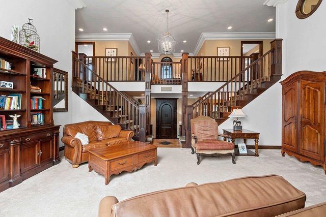 4349 WINDEMER LANE, Hobart, WI 54155