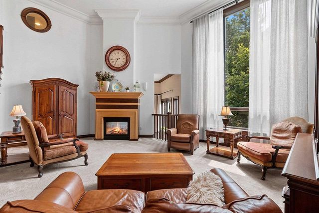 4349 WINDEMER LANE, Hobart, WI 54155