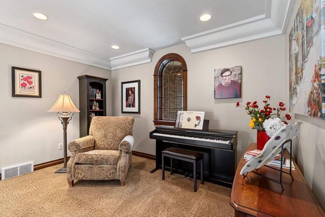 4349 WINDEMER LANE, Hobart, WI 54155