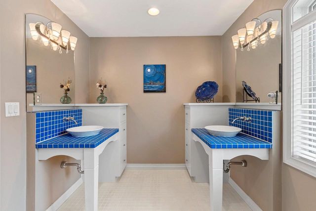 4349 WINDEMER LANE, Hobart, WI 54155