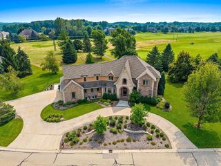 4349 WINDEMER LANE, Hobart, WI 54155