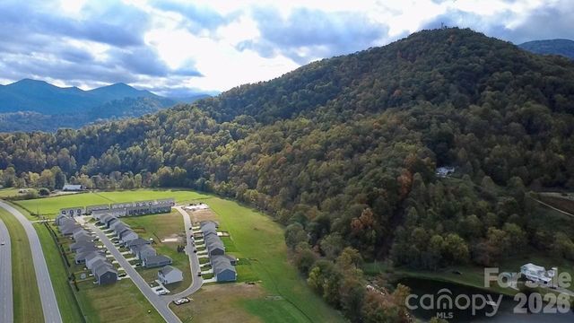 65 Creekwalk Lane, Waynesville, NC 28785