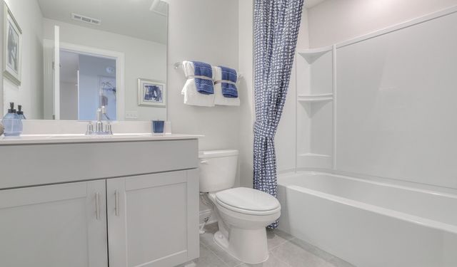 4677 Ridge Bend Dr, Nashville, TN 37207