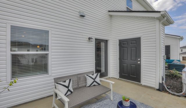 4677 Ridge Bend Dr, Nashville, TN 37207