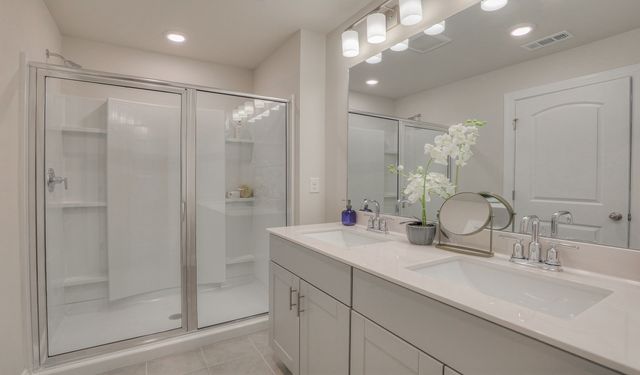 4677 Ridge Bend Dr, Nashville, TN 37207