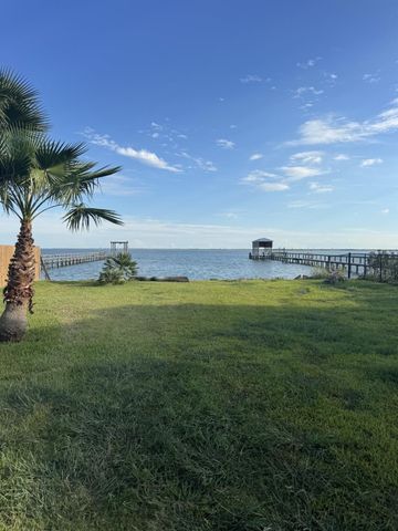 2370 Bryan Street, San Leon, TX 77539