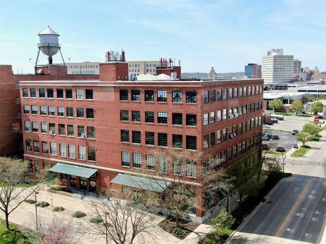 905 3rd Street SE 412, Cedar Rapids, IA 52401