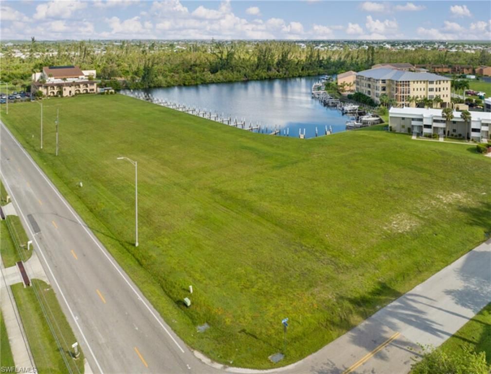 1301 Aqui Esta DR, PUNTA GORDA, FL 33950 — photo 3
