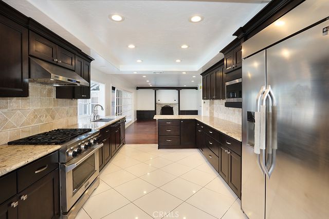 18962 Crimson Circle, Huntington Beach, CA 92646