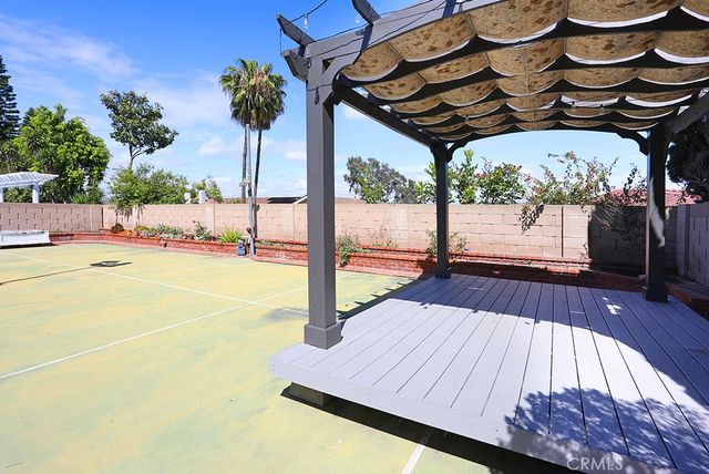 18962 Crimson Circle, Huntington Beach, CA 92646