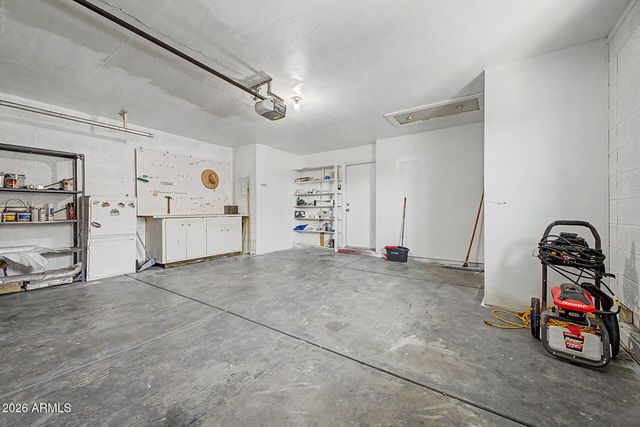 18431 N 3rd Avenue, Phoenix, AZ 85023