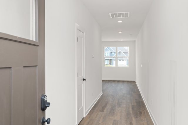 1612 Daly Dr, Cookeville, TN 38506