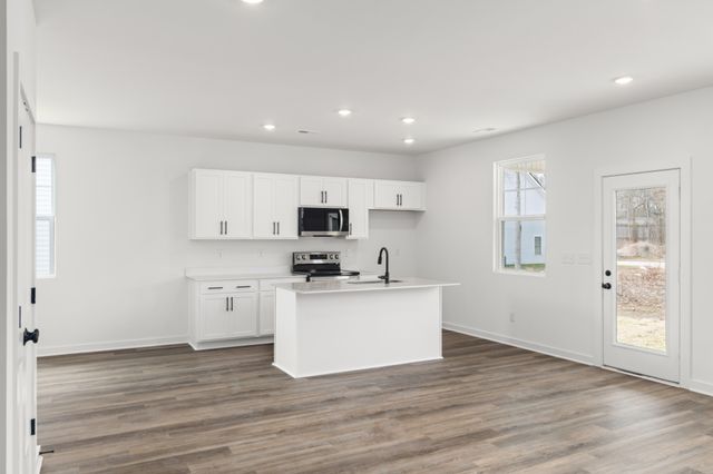 1612 Daly Dr, Cookeville, TN 38506