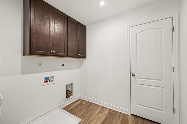 2112 Silver Linden Drive, Tipp City, OH 45371