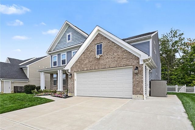2112 Silver Linden Drive, Tipp City, OH 45371