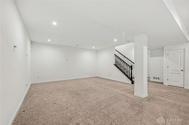 2112 Silver Linden Drive, Tipp City, OH 45371