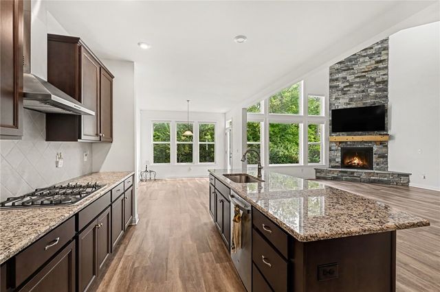 2112 Silver Linden Drive, Tipp City, OH 45371