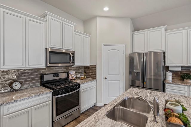 31430 Calle Linda Drive, Hockley, TX 77447