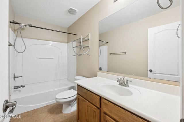 2226 E FRAKTUR Road, Phoenix, AZ 85040