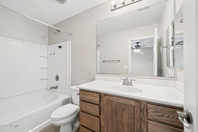 2226 E FRAKTUR Road, Phoenix, AZ 85040