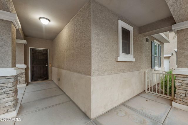 2226 E FRAKTUR Road, Phoenix, AZ 85040