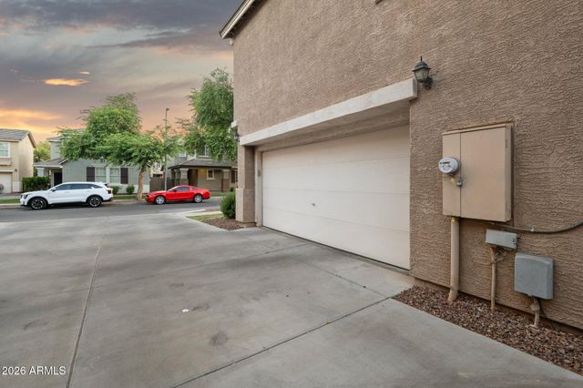 2226 E FRAKTUR Road, Phoenix, AZ 85040