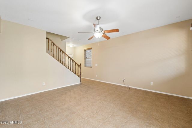 2226 E FRAKTUR Road, Phoenix, AZ 85040