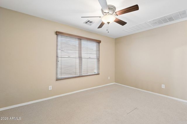 2226 E FRAKTUR Road, Phoenix, AZ 85040